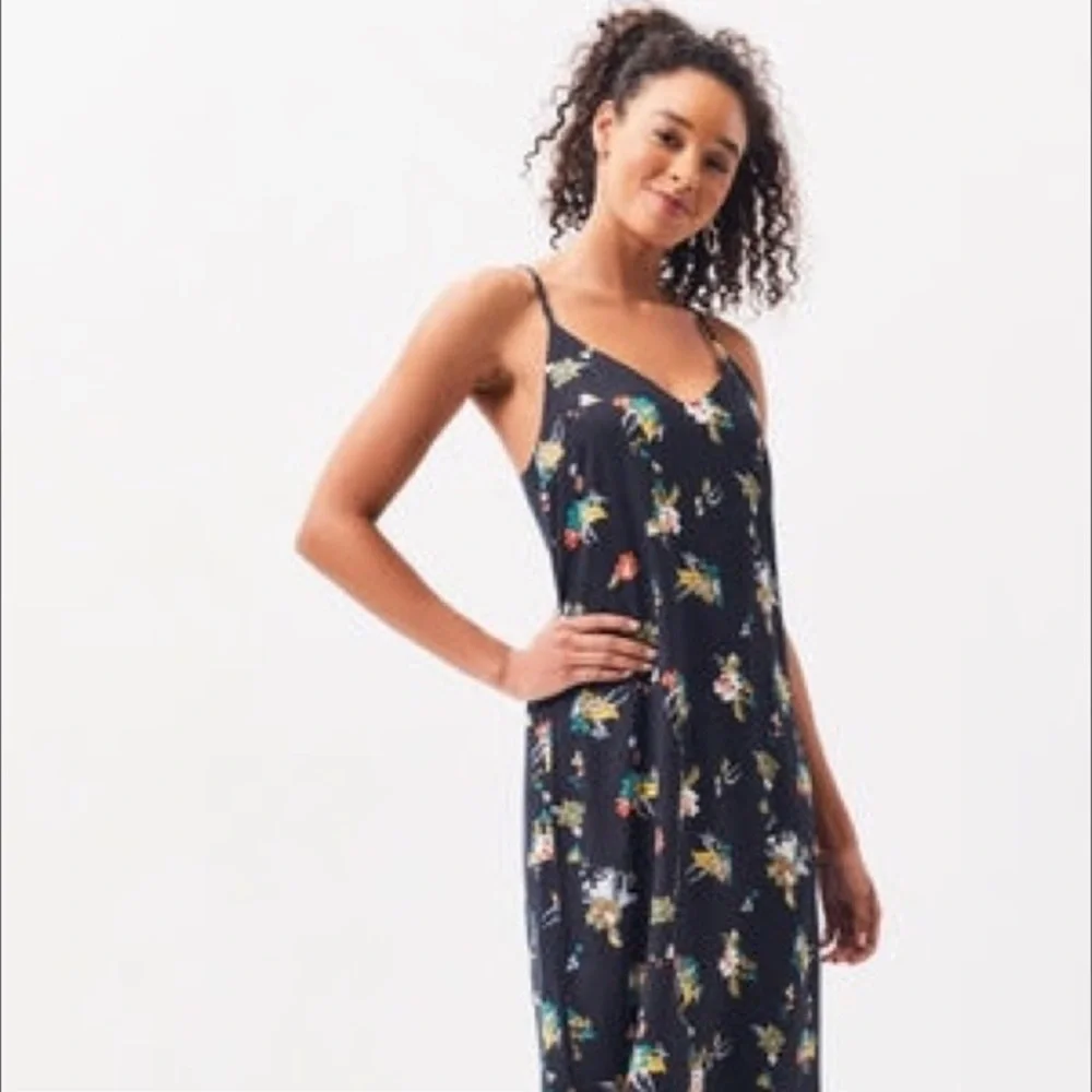 🔆RVCA🔆MADDOX MIDI DRESS - Picture 6 of 15